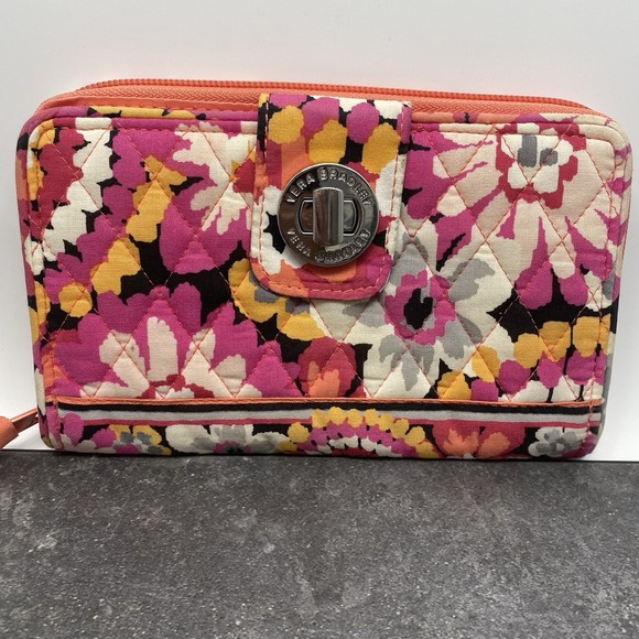 Vera Bradley‎ Pixie Blooms Turnlock and Zip Around Wallet 8 x 5 Retired - Picture 2 of 9